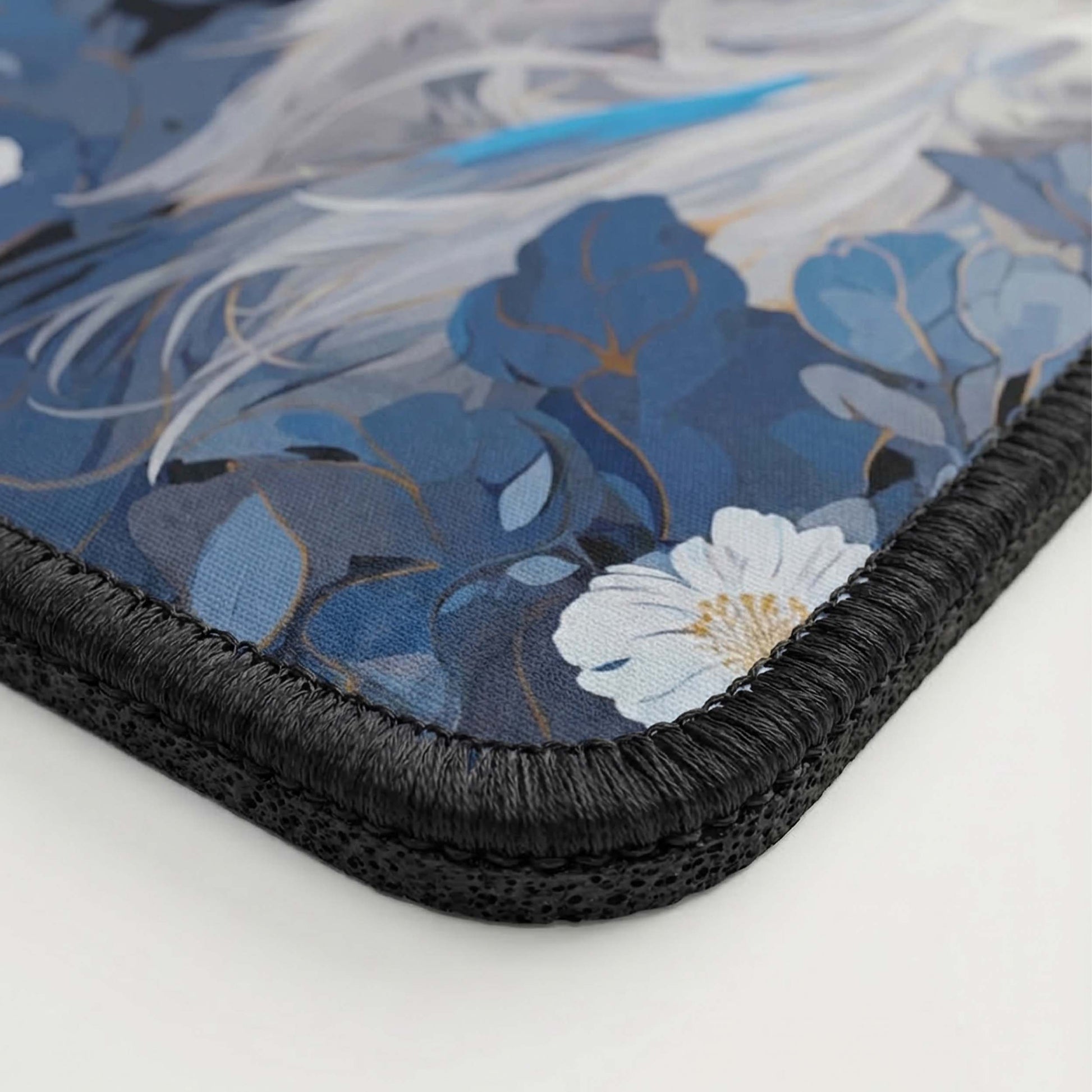 MAZE Winter Wolf B Extended Gaming Desk Mat