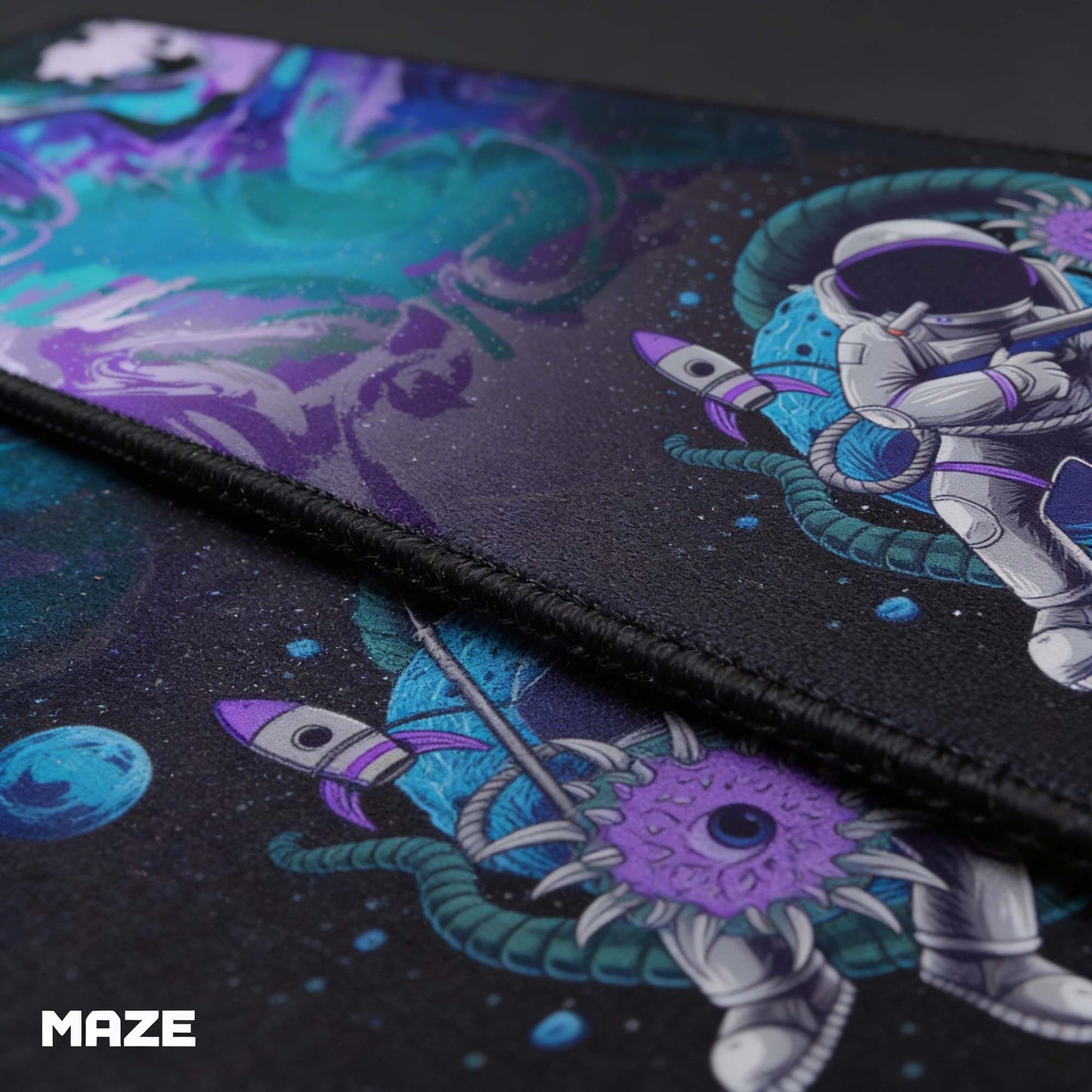 MAZE Ultraglide 2 – Astro CGR-GP2 2XL Extended Gamers Desk Mat