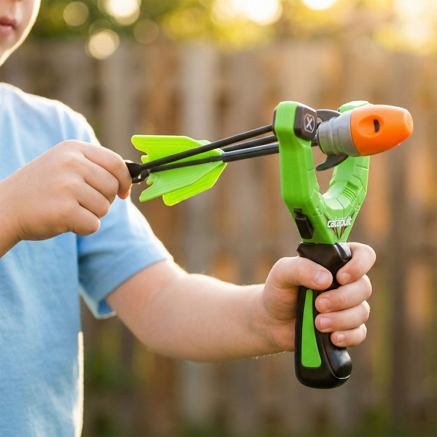 Safe suction cup arrow catapult toy