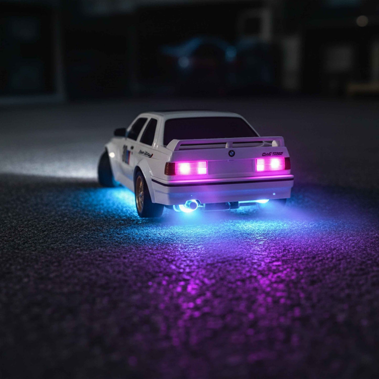1:16 RC Drift Car 30km/h – 7-Color Neon Lights + Front/Rear Lights, 2.4GHz Remote