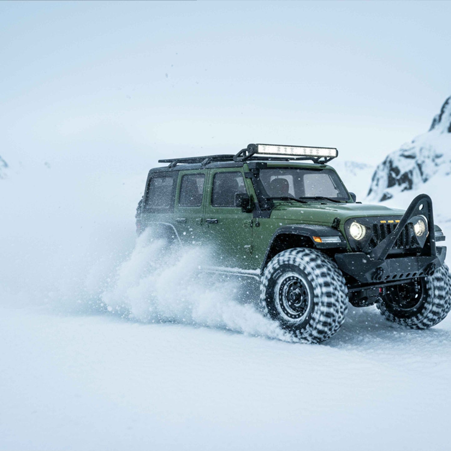 1:16 RTR 4WD RC Off-Road SUV (Green) – 2.4GHz, IPX4, 7.4V Battery Climbing Vehicle