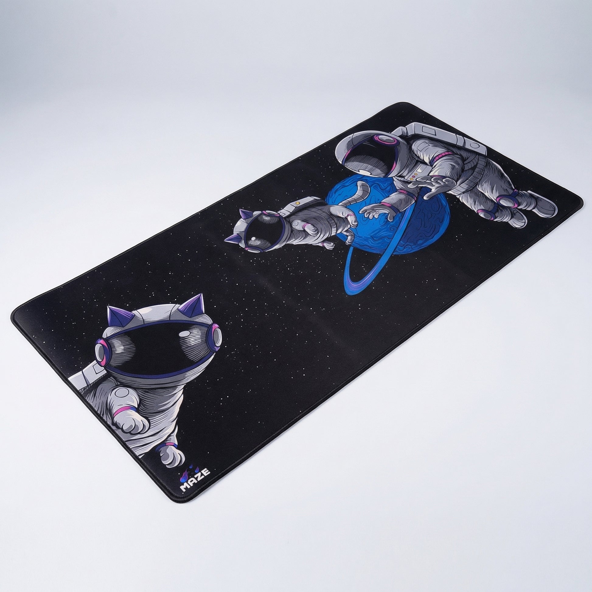 maze astro paw b mouse pad