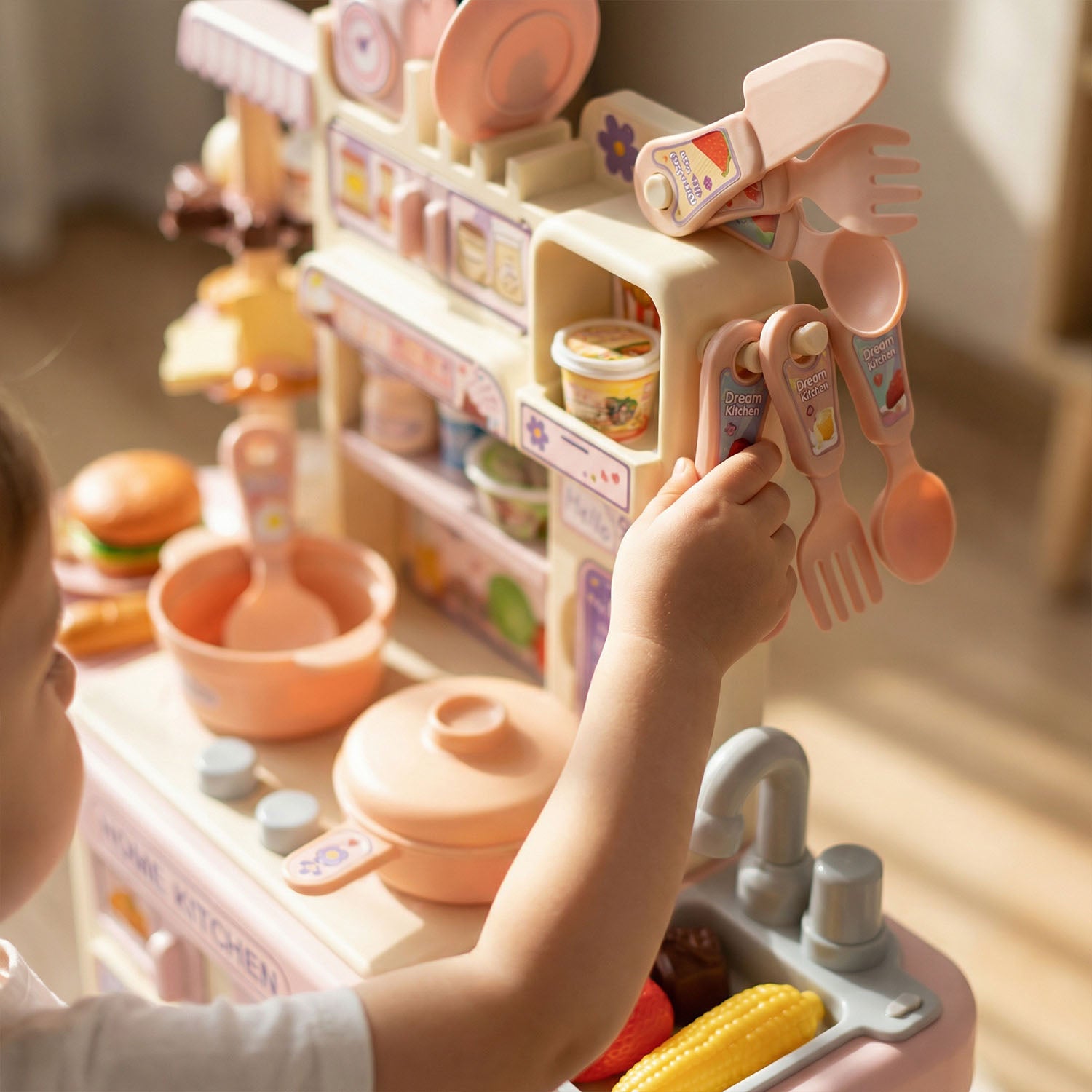Kids role play kitchen set