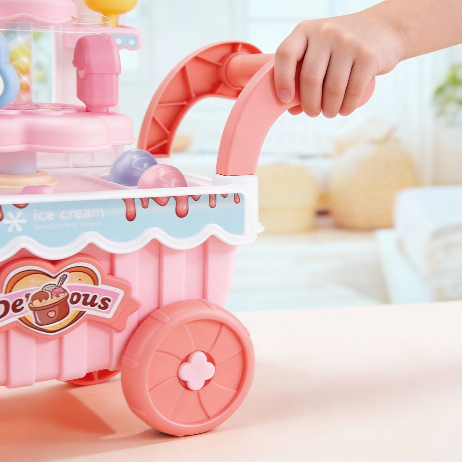 Dessert trolley role play toy with rotating display