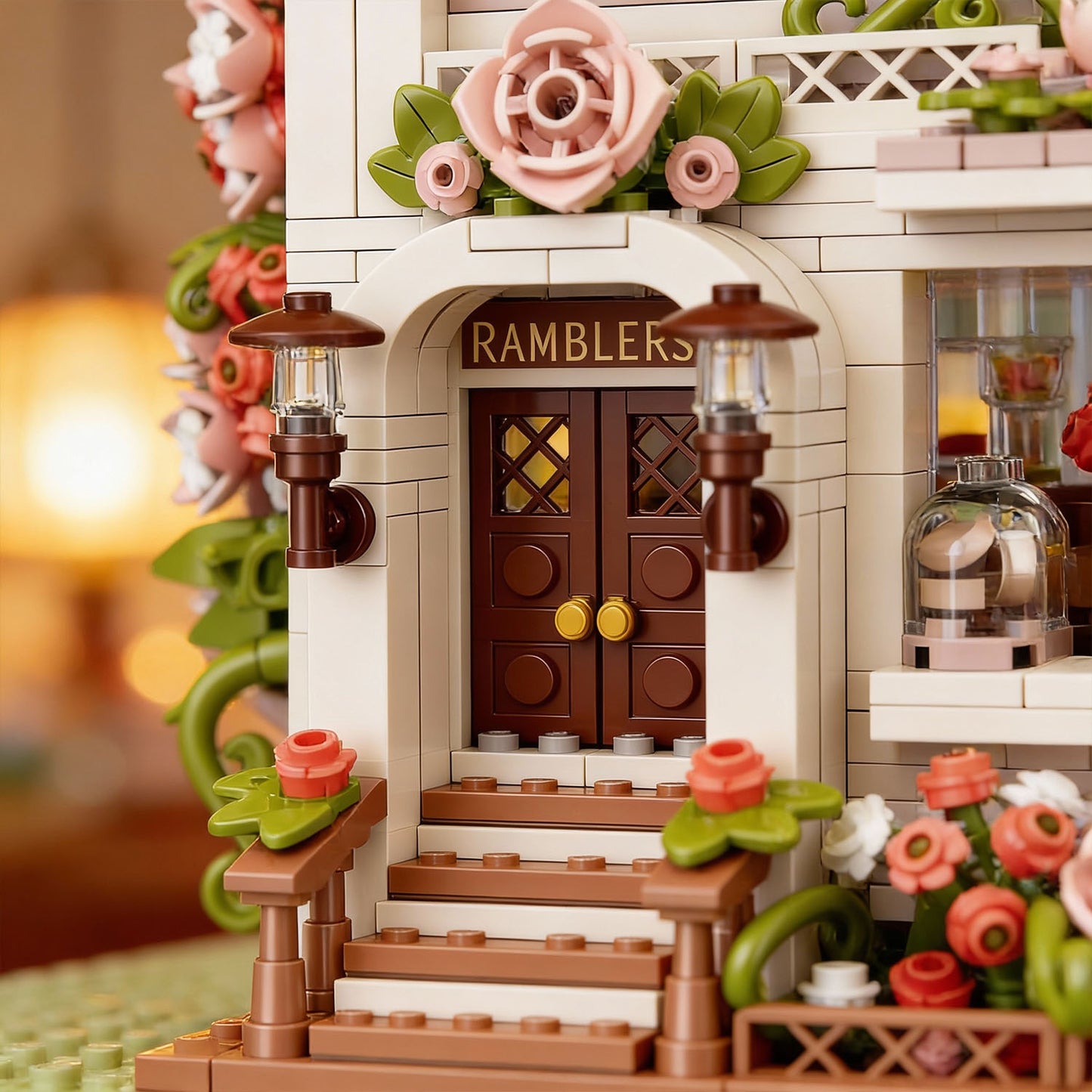 Ramblers Flower House Building Blocks Set with 1285 Pieces – Decorative Floral Home Miniature Brick Model for Creative Building and Display | Qatar