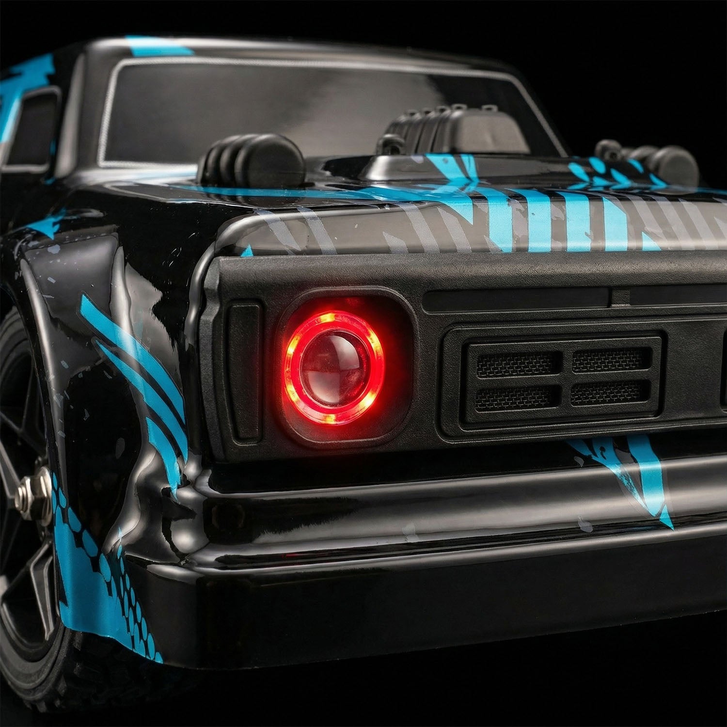 High speed RC racing car with drift tyres