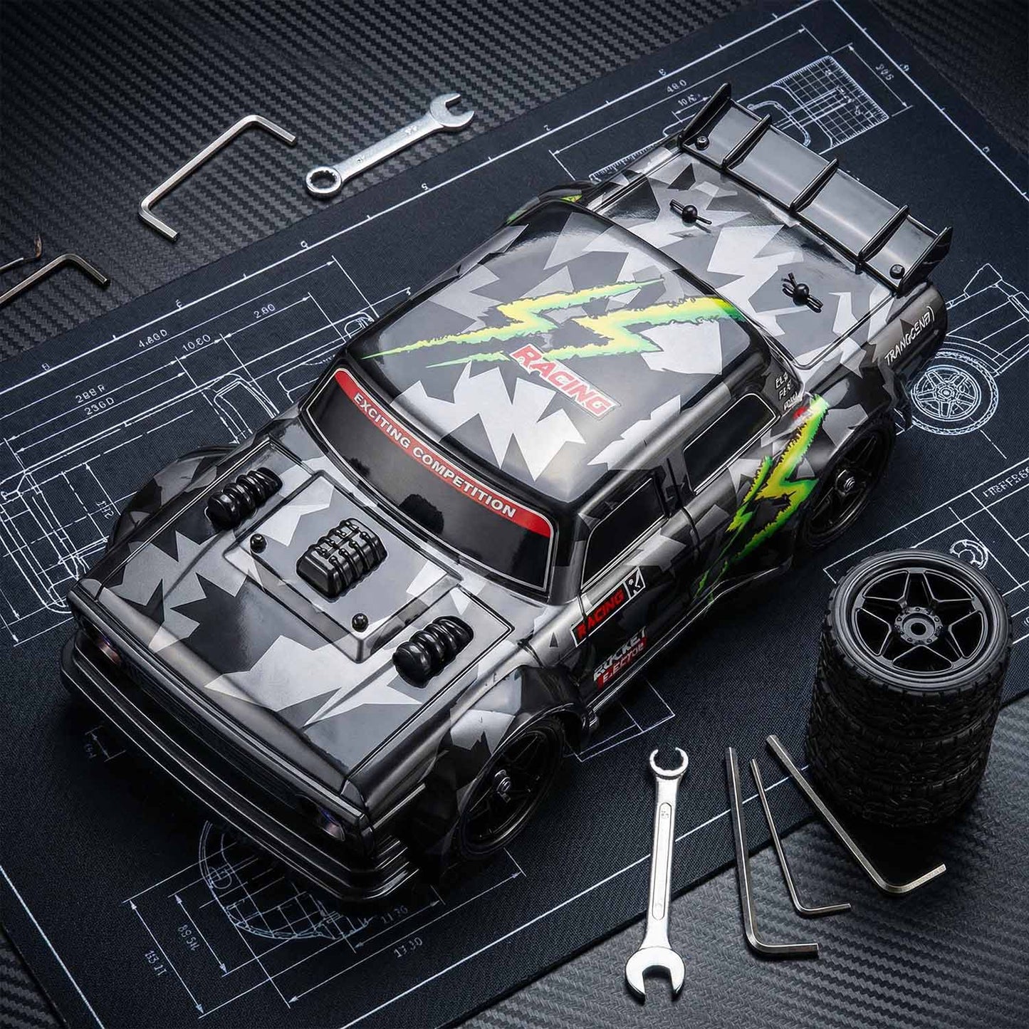4WD RC car with metal drivetrain and LED headlights