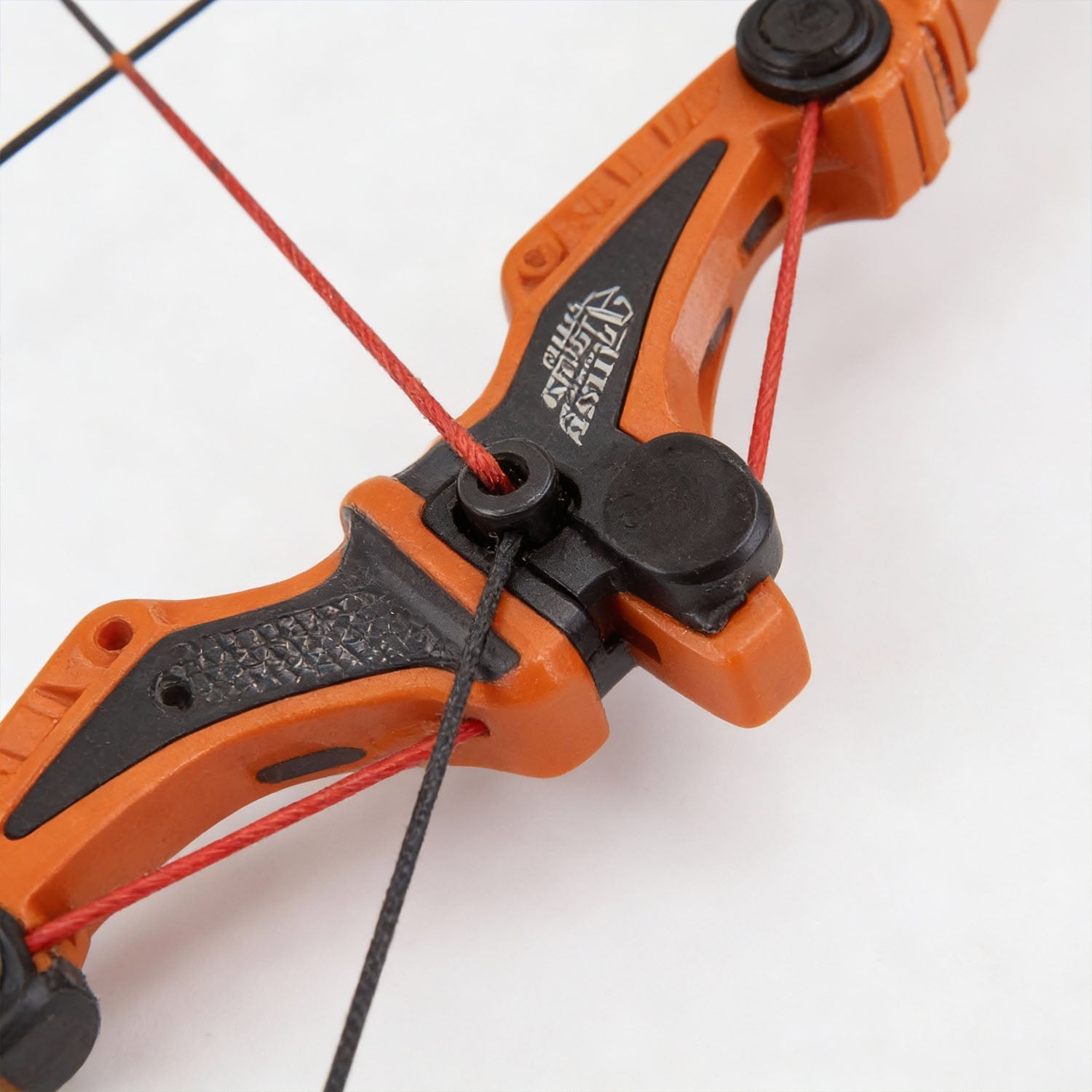 Kids bow and arrow toy with suction cup arrows