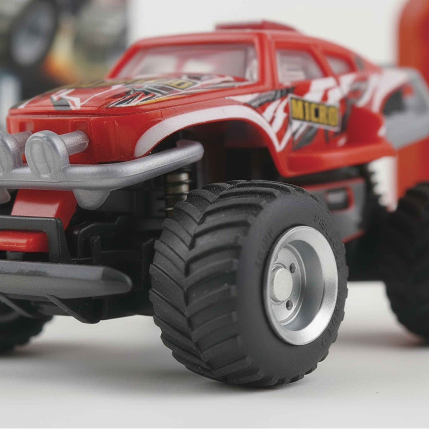 Mini Remote Control Car – 2.4G Five-Way RC Car with Automatic Demonstration & Suspension